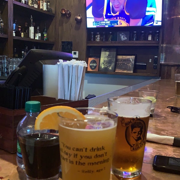 Photo taken at Rock &amp; Reilly&#39;s Irish Pub by Jackelin E. on 6/11/2019