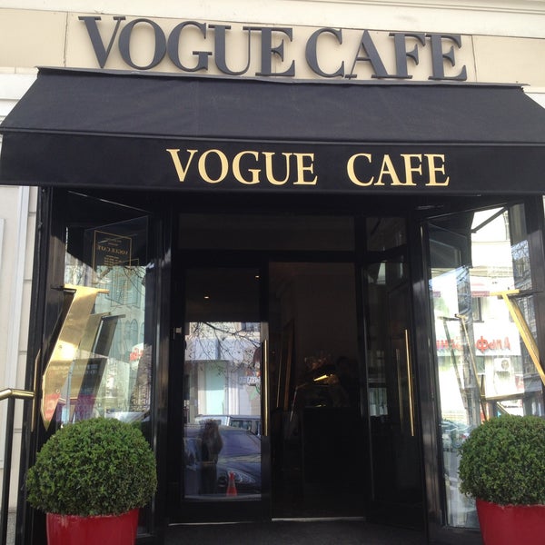 Foto scattata a Vogue Café da Анастасия A. il 5/3/2013