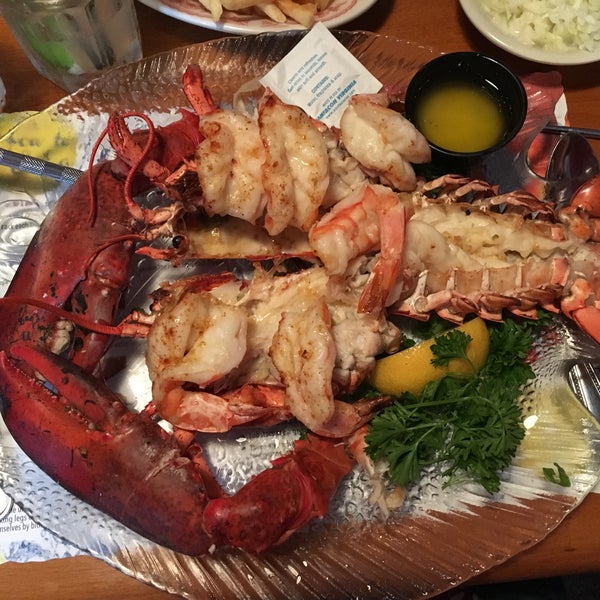 6/17/2017에 Dave A.님이 Mabel&#39;s Lobster Claw에서 찍은 사진