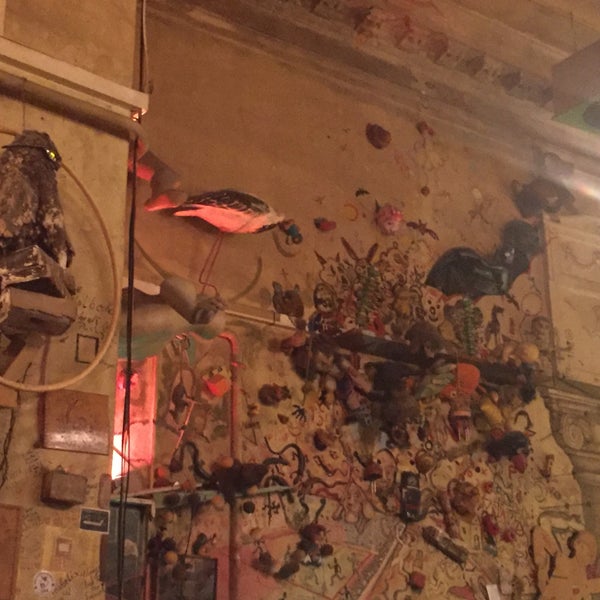 3/7/2019 tarihinde Zeynep O.ziyaretçi tarafından Csendes Vintage Bar &amp; Cafe'de çekilen fotoğraf