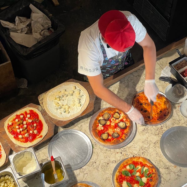 9/7/2021 tarihinde Mariana S.ziyaretçi tarafından Mimosa Brooklyn Pizza'de çekilen fotoğraf