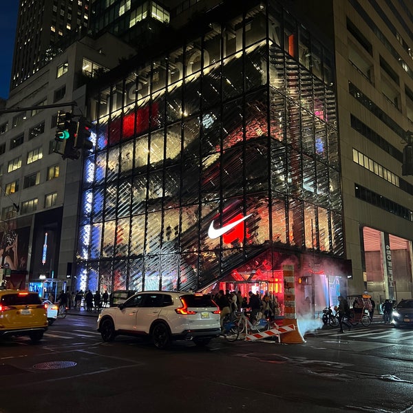 Nike 650 fifth ave online