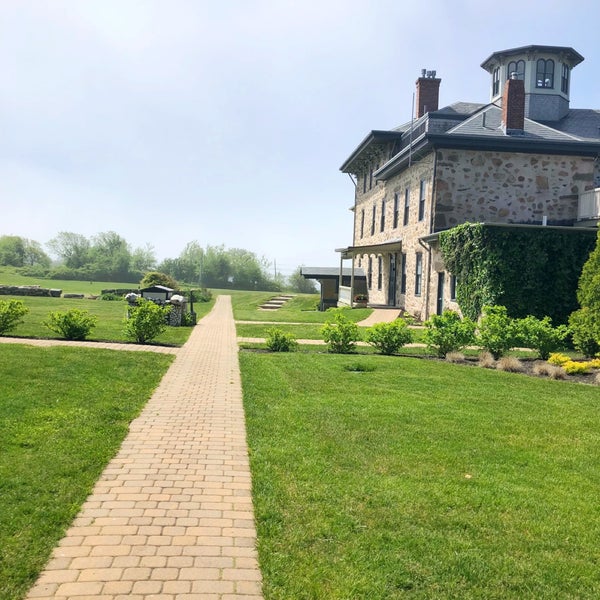 Stone House 1854 Hotel in Little Compton