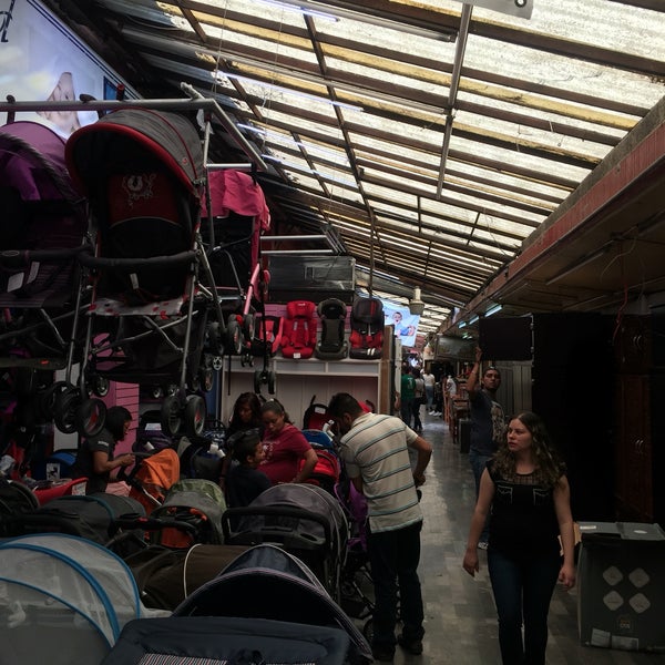 Fotos en Mercado de Muebles Lagunilla Tienda de muebles y artículos