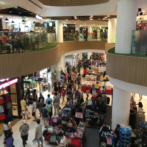 7/17/2016 tarihinde @nthonyceziyaretçi tarafından White Sands Shopping Centre'de çekilen fotoğraf