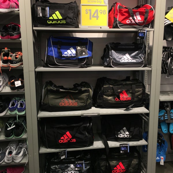 adidas outlet woodstock