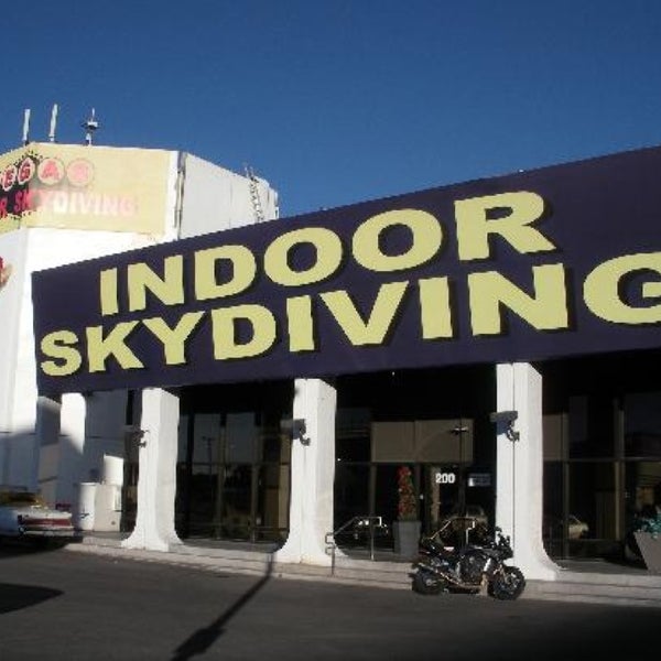 Foto scattata a Vegas Indoor Skydiving da MOHAMMED A. il 3/22/2014