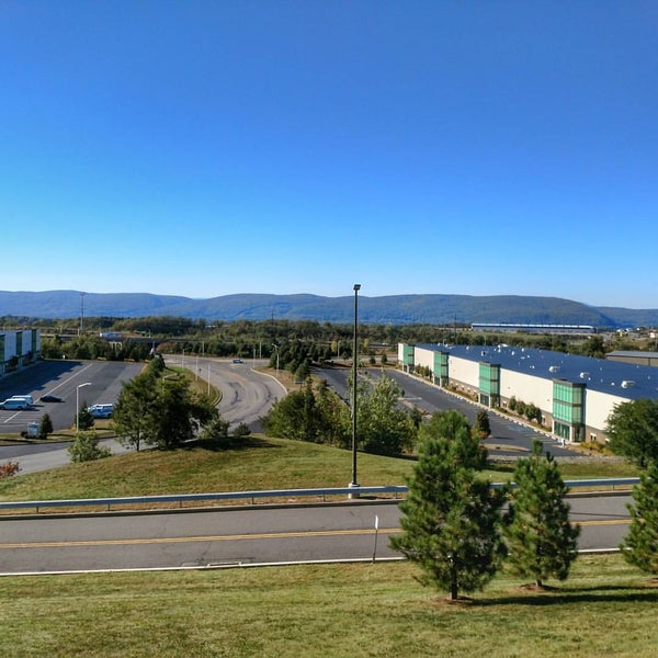 Photos at Lowes RDC 1449 200 Centerpoint Blvd