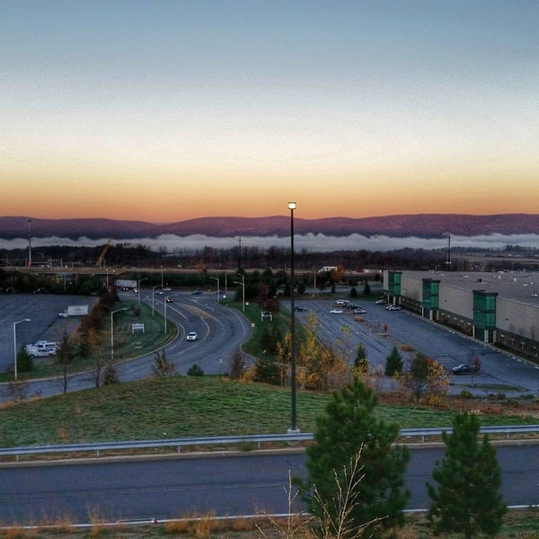 Photos at Lowes RDC 1449 200 Centerpoint Blvd