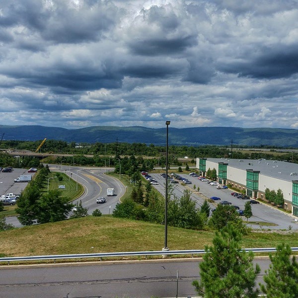 Photos at Lowes RDC 1449 200 Centerpoint Blvd