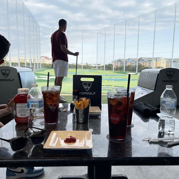 Photo taken at Topgolf by NotNAWAF on 10/12/2021