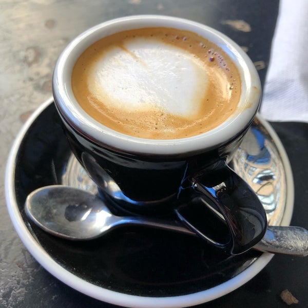 Foto tirada no(a) St Kilda Coffee por Melody V. em 3/12/2019