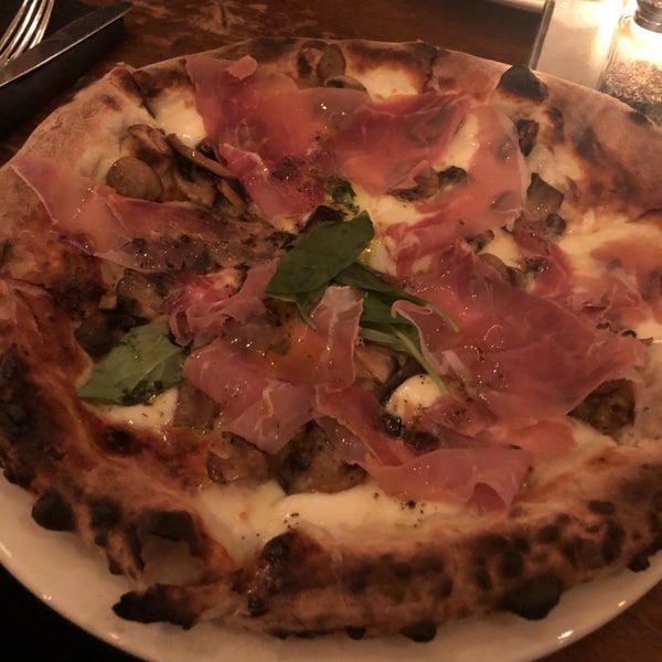 Photo taken at Ovest Pizzoteca by Luzzo&#39;s by Melody V. on 3/14/2019
