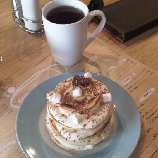 3/29/2014にAlina E.がCake &amp; Coffeeで撮った写真