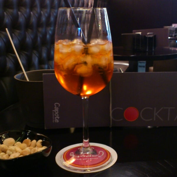 5/26/2013にMarie M.がCapote cocktail.barで撮った写真