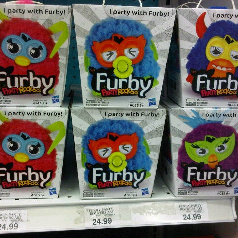 Photo taken at Toys"R"Us / Babies"R"Us by Tan P. on 3/18/2013