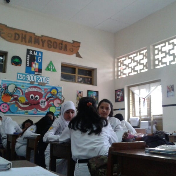Foto tirada no(a) SMA Negeri 5 Malang por Ulil A. em 12/2/2013