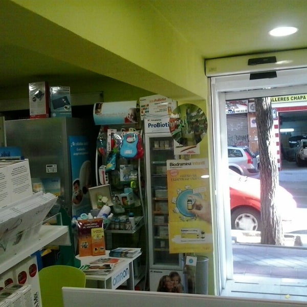 Foto diambil di Farmacia DOLORES GOMEZ ROAN oleh Angel M. pada 8/7/2014