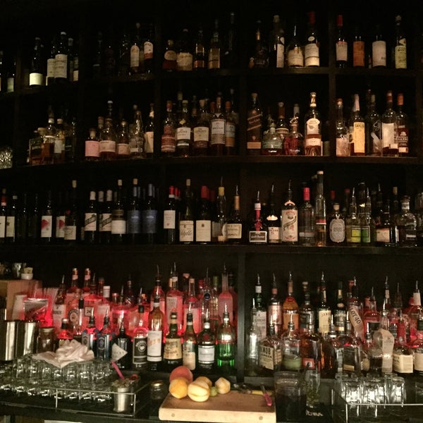 Das Foto wurde bei Uva Wine &amp; Cocktail Bar von America D. am 7/29/2016 aufgenommen