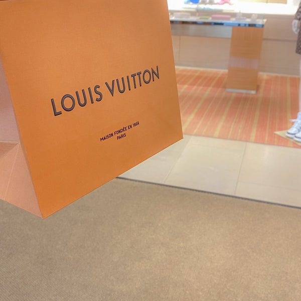 Louis Vuitton At Nordstrom Michigan Ave