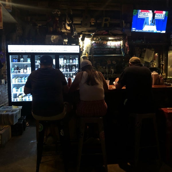 รูปภาพถ่ายที่ Jack Brown&#39;s Beer &amp; Burger Joint โดย A 🌟 เมื่อ 7/22/2019