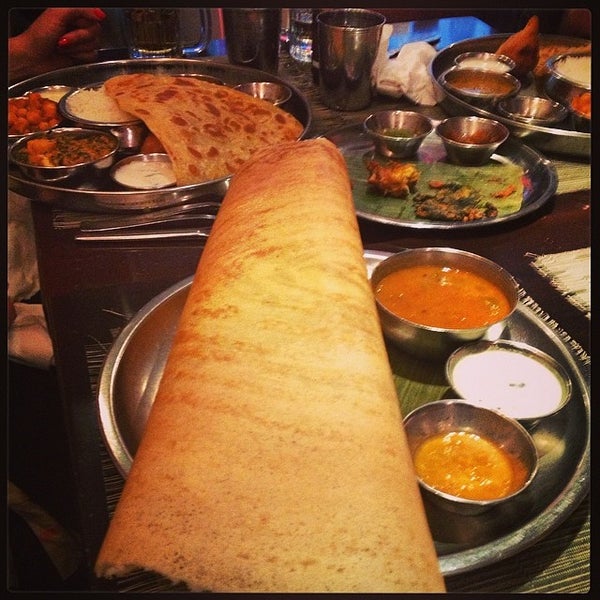 Das Foto wurde bei Pongal Kosher South Indian Vegetarian Restaurant von Joasia am 5/2/2014 aufgenommen