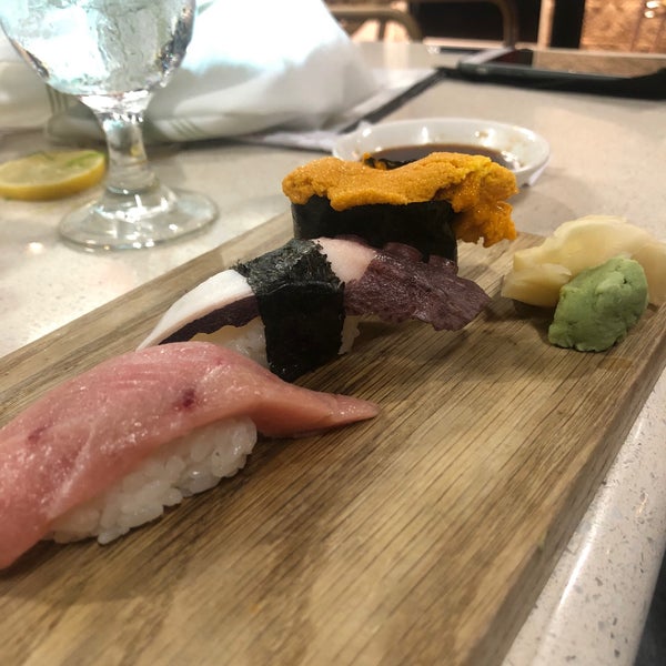 Foto diambil di The Fish Restaurant &amp; Sushi Bar oleh Laura H. pada 11/24/2020
