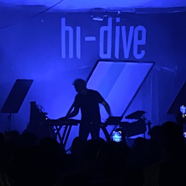 Photo taken at Hi-Dive by Laura H. on 5/8/2022