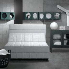 Name To Know Colin King A Nyc Based Interior Stylist Brunch On Chestnut In 2021 Bedroom Interior Home Decor Bedroom House Interior