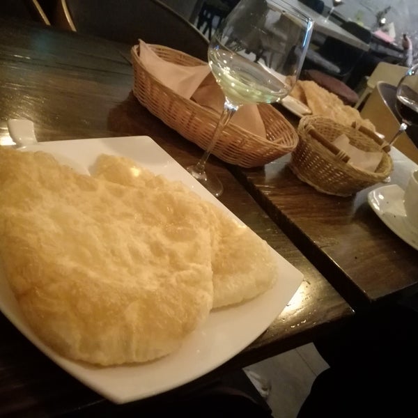 3/20/2019 tarihinde Laura V.ziyaretçi tarafından Ресторан QIRIM / Крим / Крым'de çekilen fotoğraf