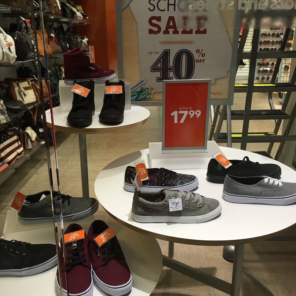 Payless ShoeSource - 1 tip from 179 