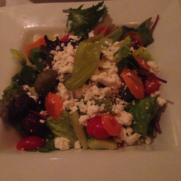 Снимок сделан в Piccolo Restaurant of Huntington пользователем Leanne A. 8/22/2014