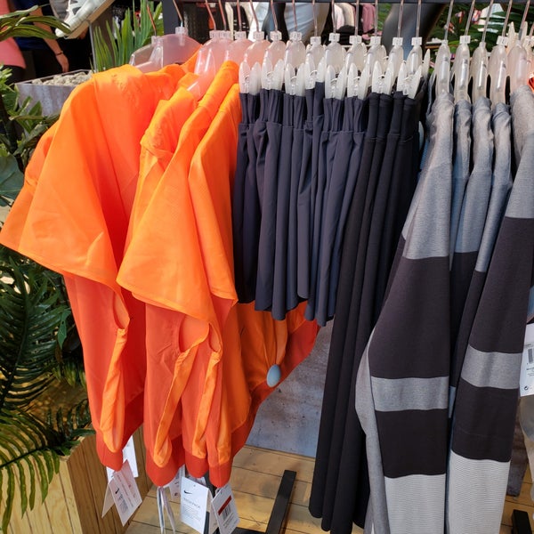 Nike Store Antara Fashion Hall