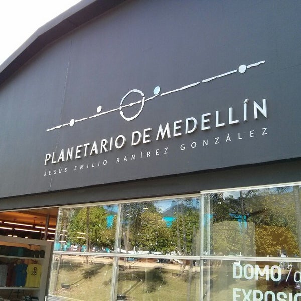 Das Foto wurde bei Planetario de Medellín von Sebastian P. am 7/27/2013 aufgenommen
