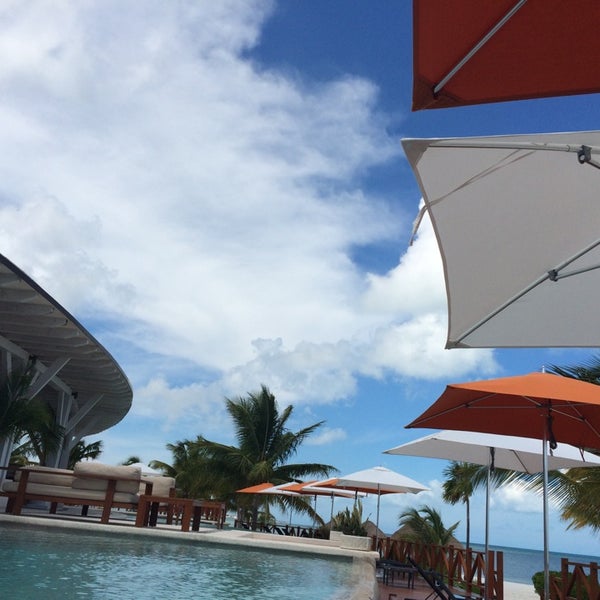 Das Foto wurde bei Puerto Cancún Golf Club von Marisol A. am 9/19/2014 aufgenommen