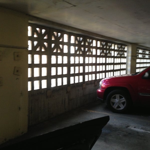 Riverfront Garage - Downtown Memphis - Memphis, TN