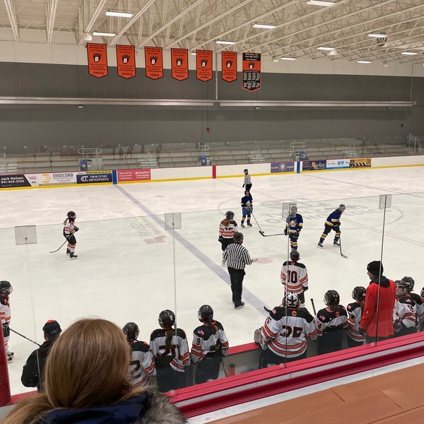 Vadnais Sports Center 3 tips from 643 visitors