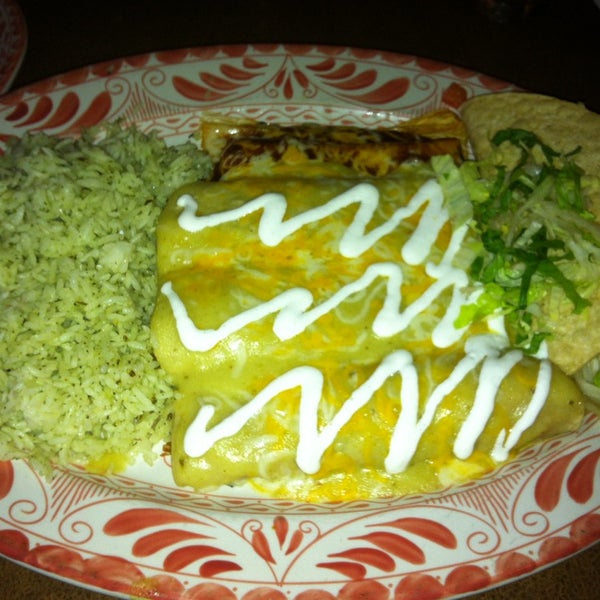 Foto scattata a Abuelo&#39;s Mexican Restaurant da Woo W. il 7/12/2013