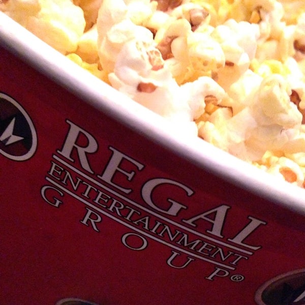 Regal Cinemas Shadowood 16 Movie Theater in Boca Raton