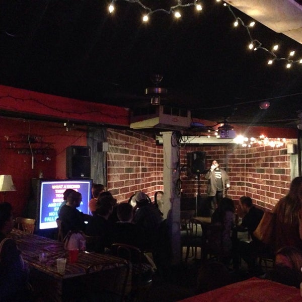 1/11/2014にReema F.がPJ&#39;s Sports Barで撮った写真