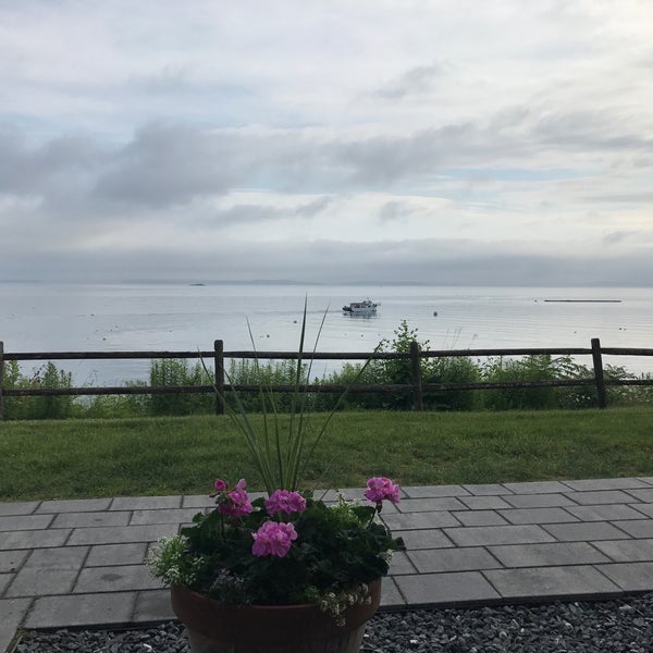 6/30/2017 tarihinde Ashley J.ziyaretçi tarafından Atlantic Oceanside Hotel &amp; Event Center'de çekilen fotoğraf