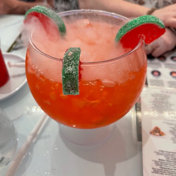 Sugar Factory Hollywood 3 tips from 565 visitors