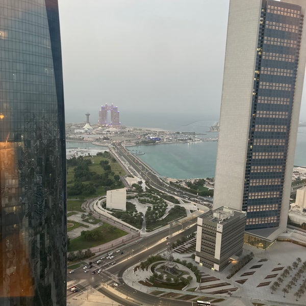 Photo prise au Conrad Abu Dhabi Etihad Towers par Omar ✈️ le9/24/2023