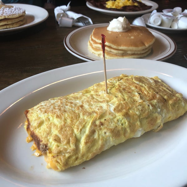 Excellent service, delicious pancakes. The stuffed omelettes are a lot of food, so don’t get too carried away!