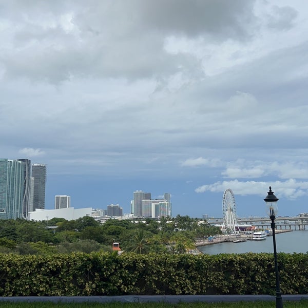รูปภาพถ่ายที่ InterContinental Miami โดย SAUD เมื่อ 9/26/2022