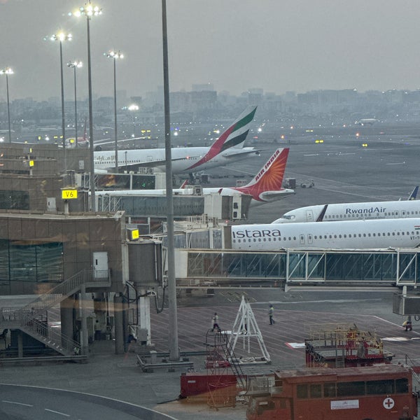 Foto diambil di Chhatrapati Shivaji International Airport oleh Saif A. pada 1/20/2024