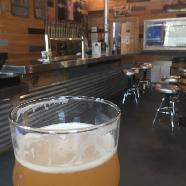 Photo taken at Coachella Valley Brewing Company by Todd T. on 5/23/2019
