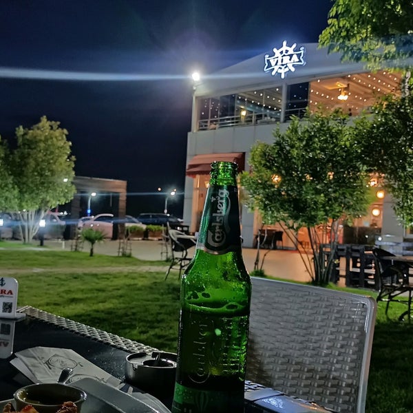 Das Foto wurde bei Vira Port Cafe &amp; Restaurant von Mecit Can am 5/21/2022 aufgenommen