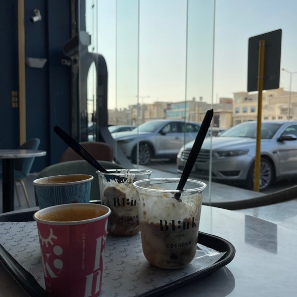 Foto tirada no(a) Blink Cafe por Abdulaziz em 1/28/2023