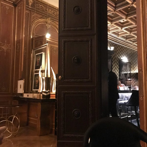Foto diambil di Schlosshotel Berlin oleh Heinrich A. pada 6/8/2019